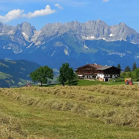 Farm stay Hahnenkammblick *