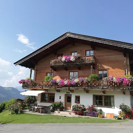Hahnenkammblick Farm stay