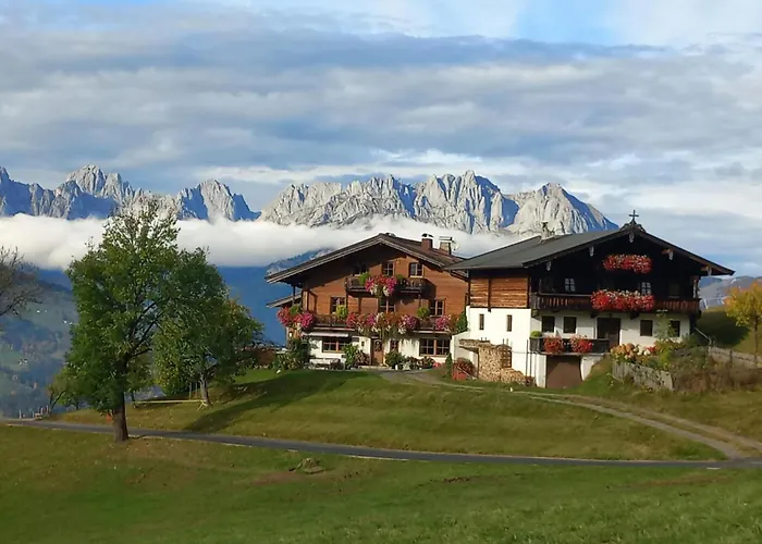 ファームステイ Hahnenkammblick キッツビュール